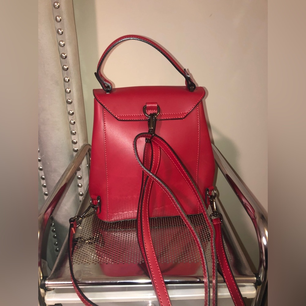 Red Backpack - image 4